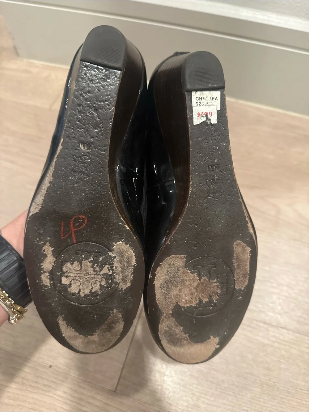 Tory Burch Chelsea Patent Leather Charm Wedge Pumps Black Size 8